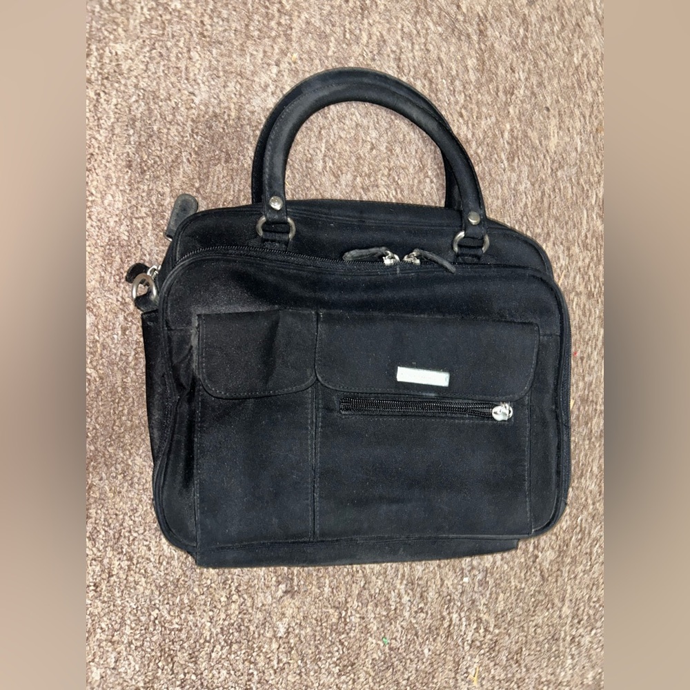 black hand bag